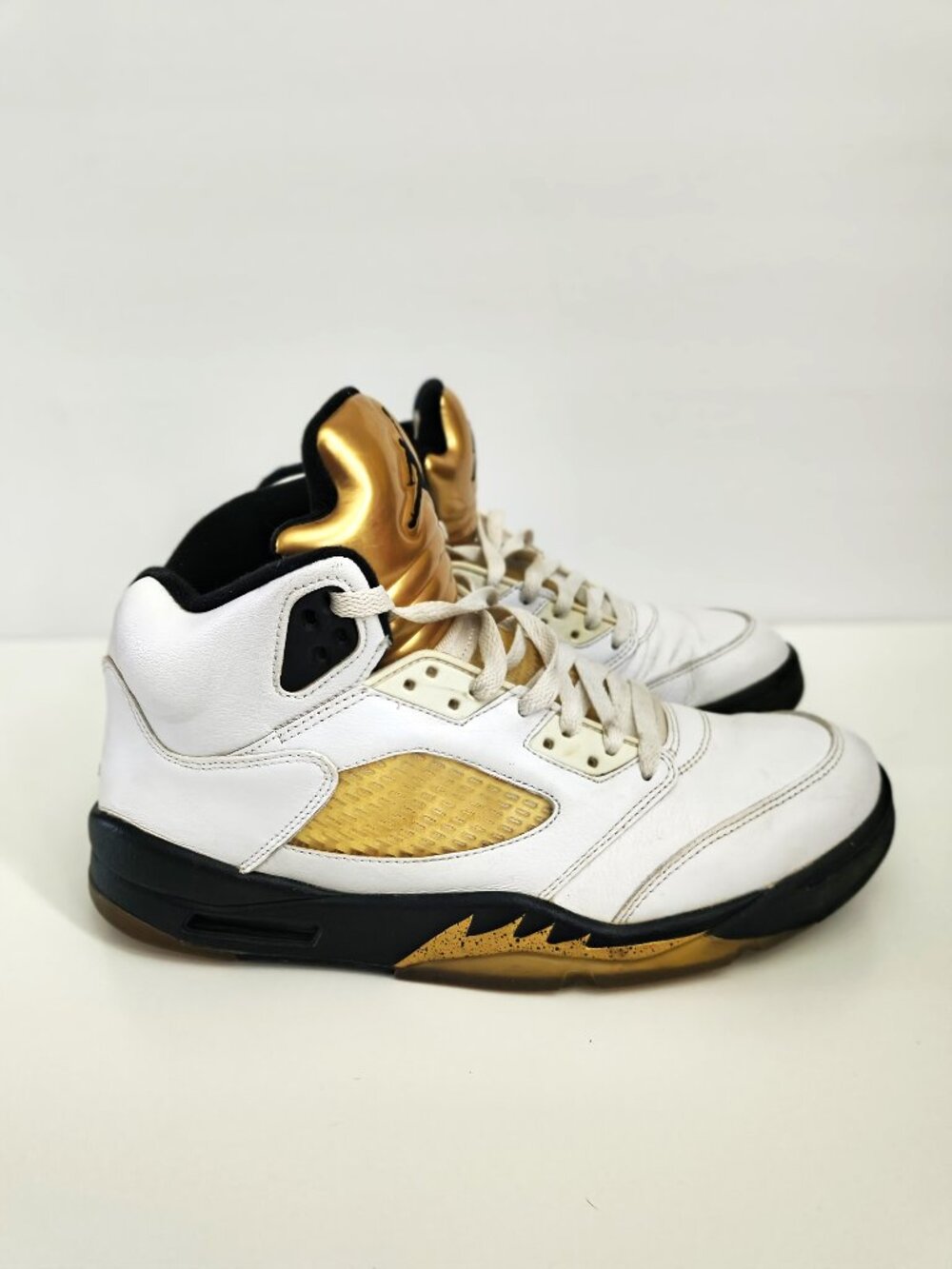 Jordan 5 Retro Olympic Gold Coin